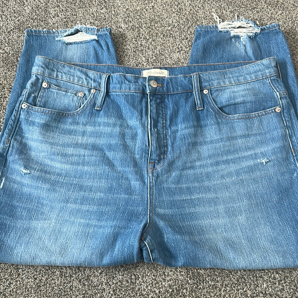 Madewell Classic‎ Straight Jean Size 35